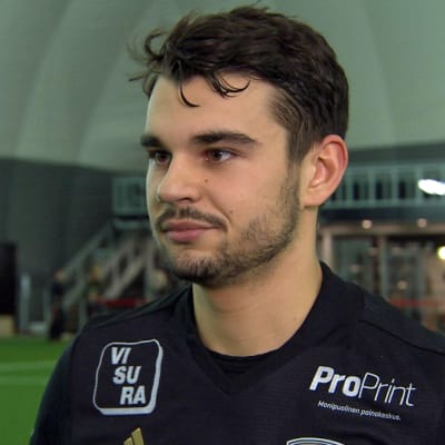 Sergei Eremenko spelar i SJK.