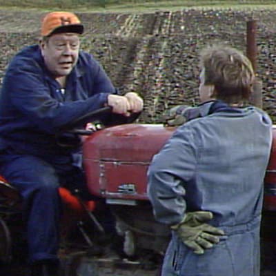 Nisse Brandt och Sixten Lundberg i dramaserien Hemgård, 1990