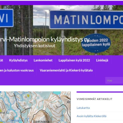 Kuvakaappaus Lankojärvi-Matinkylä -kyläyhdistyksen nettisivusta, jossa näkyy kylien kyltit ja metsäinen tausta.