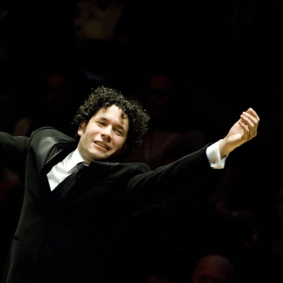 Kapellimestari Gustavo Dudamel.