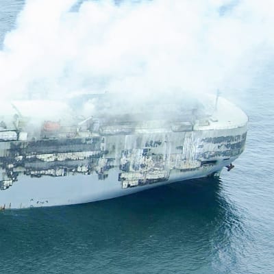 Brand ombord på det panamanskt registrerade lastfartyget Fremantle Highway.