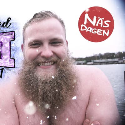 Jonas Forsbacka naken framför havet i kylan.
