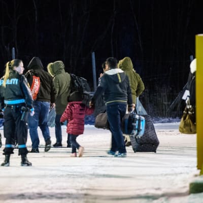 Turvapaikanhakijoita Venäjän ja Norjan välisellä raja-asemalla Storskogissa.