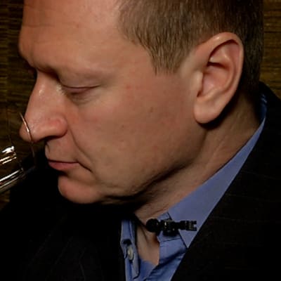 Sherryharrastaja Kimmo Aho.