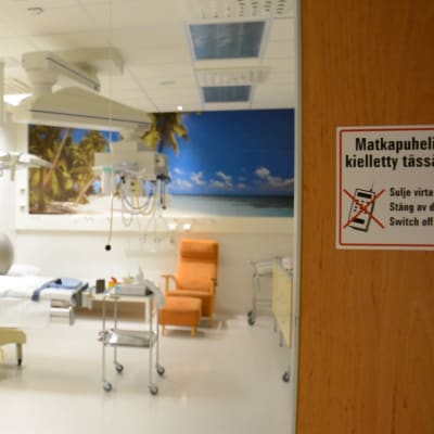 Synnytyshuone Seinäjoen keskussairaalassa. 