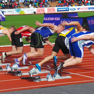 100 metrin alkuerän lähtö Porin Kalevan Kisoissa 2.8.2015