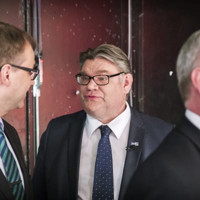 Juha Sipilä, Timo Soini ja Antti Rinne.