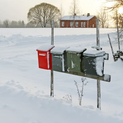 Postilaatikoita maaseudulla.
