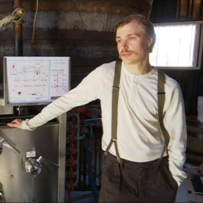 Graafikko Kimmo Kaukonen vaihtoi graafikon työt panimon toimitusjohtajan tehtäviin.