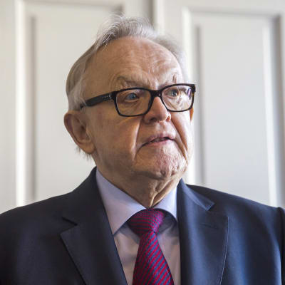 Presidentti Martti Ahtisaaren syntymäpäiväyllätys paljastetaan Ahtisaarelle