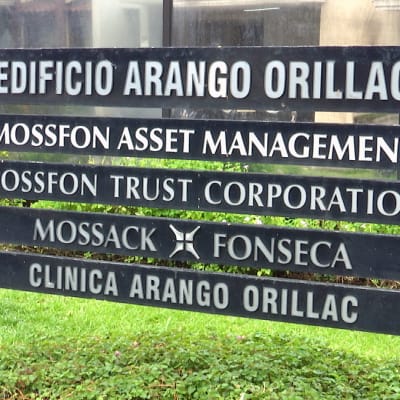 Mossack Fonsecan toimistokyltti Panama Cityssä.