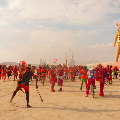 taide- ja musiikkifestivaali Burning Man tunnetaan siitä, että kaikki tapahtuman valtavat taideteokset poltetaan lopuksi maan tasalle.