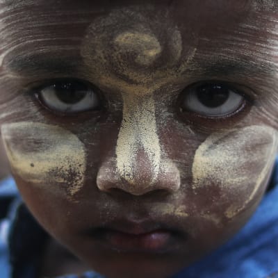 Uutisvideot: Keitä ovat Myanmarin rohingyat?