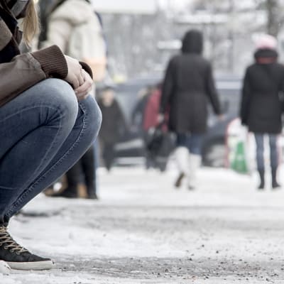 Yksinäinen kadulla