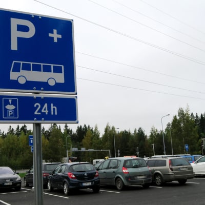 Liityntäparkki on Tampereella on aikaisemmin avattu mm. Niihaman risteykseen.