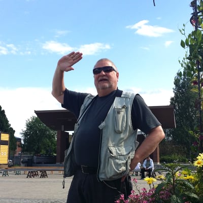 Teatterinjohtaja Kari Väänänen