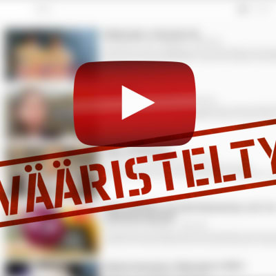 Graafinen kuva, jossa player-nappi ja teksti "Vääristelty".