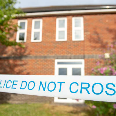 Poliisi eristi alueita Amesburyssä sen jälkeen, kun oli saanut tiedon myrkytystapauksista 4. heinäkuuta.