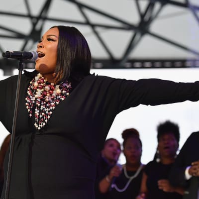 Soul-tähti Aretha Franklinin muistokonsertti keräsi tuhansia faneja