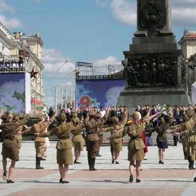 Stalinin perintö elää Valko-Venäjällä, joka liittoutuu yhä tiukemmin Venäjän kanssa kansan vastustuksesta huolimatta.