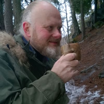 Onnellisuusopas Timo Kukko ja kuksa