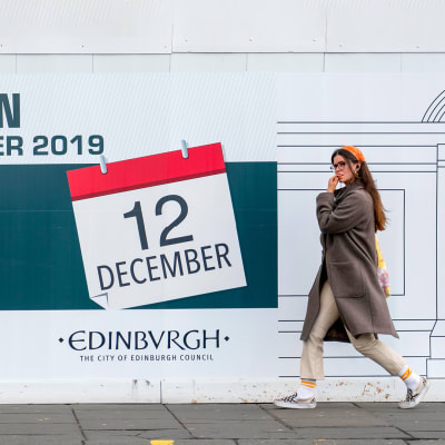 Katunäkymä Edinburghista.