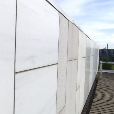 Finlandia-talon uudeksi julkisivumateriaaliksi on valittu Lasan marmori