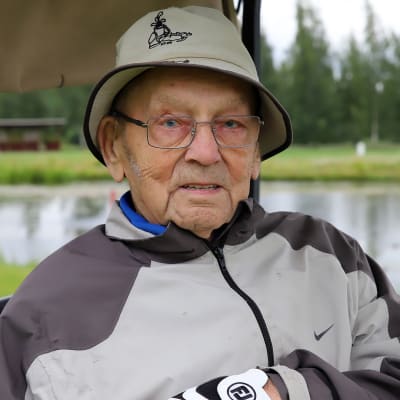 Satavuotias hartolalainen golffari Mikko Soille puttailee edelleen viheriöllä