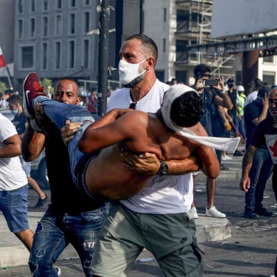 Beirutin hallituksenvastaiset mielenosoitukset jatkuvat 