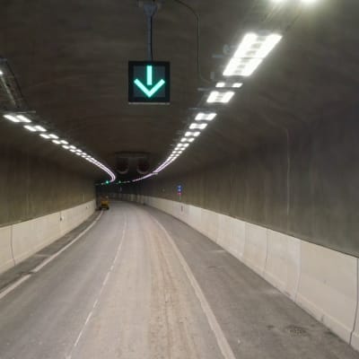 Liipolan tunneli valmistuu, ja se sisältää uusinta turvallisuustekniikka, jonka avulla tilannetta valvotaan Tampereella