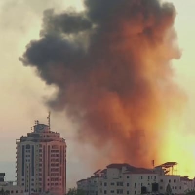 Israel jatkaa Gazan pommittamista