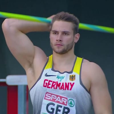 Johannes Vetter kiskaisi kaikkien kolmanneksi pisimmän keihäskaaren!