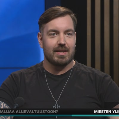 Bloggaaja Tuomo Kasanen puhui A-studiossa miesten ylipainosta.