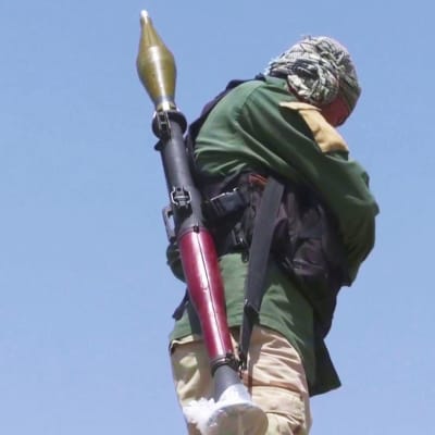 Afganistanin siviilit tarttuvat aseisiin talibanin veritekojen jälkeen