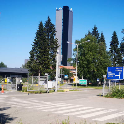Kemin Elijärven kaivoksen portti.
