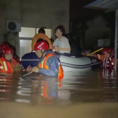 Kiinan tulvatuhojen pelastustyöt jatkuvat
