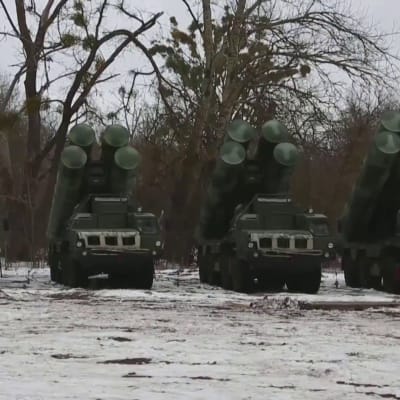Venäjän puolustusministeriö välitti kuvia yhteissotaharjoituksen loppuvalmisteluista