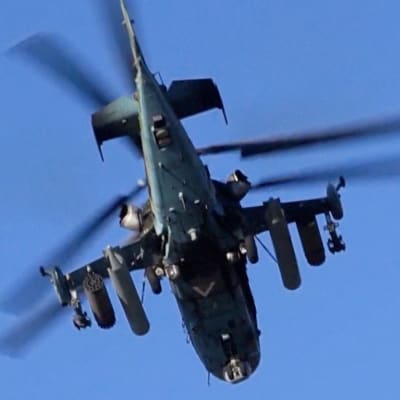 Venäjän puolustusministeriö julkaisi 15.3.2022 videon, jossa saatetekstin mukaan Ka-52 -helikopterit tulittavat Ukrainan armeijan kalustoa.