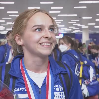 MM-kultaa voittaneen cheerleadingmaajoukkueen Tuuve Häkkinen: "Tämä on paras MM-kulta, jonka olen voittanut"