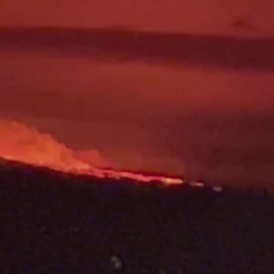 Havaijin suurin tulivuori alkoi purkautua. 