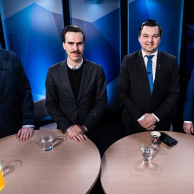 Deltagare i valdiskussion