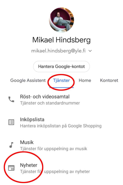 Skärmdump från mobil som visar Google Assistentens inställningar för Tjänster och Nyheter