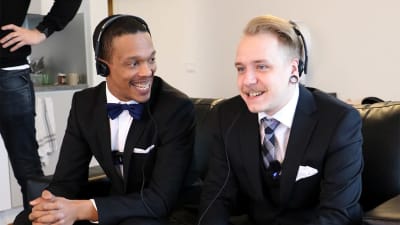 Toimittajat Lloyd Libiso ja Aleksi Rantamaa testaavat kiswe-striimausjärjestelmää.