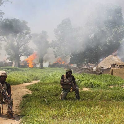 Regeringssoldater under en räd mot Boko Haram i juli 2015.