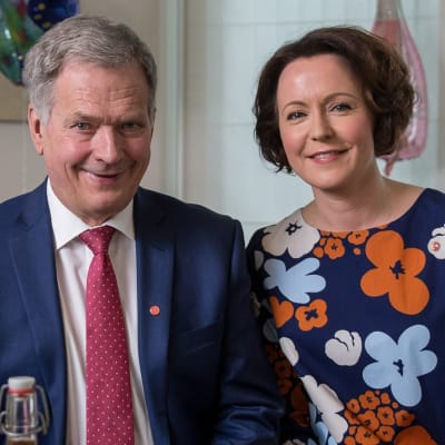 Sauli Niinistö och Jenni Haukio firar Första maj 2021