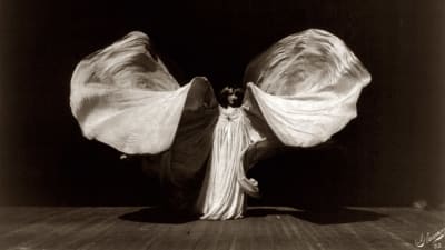 Dansaren Loie Fuller år 1902.