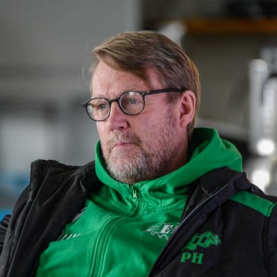 Porträttbild på Peter Haglund.