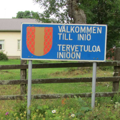 Skylten Välkommen till Iniö