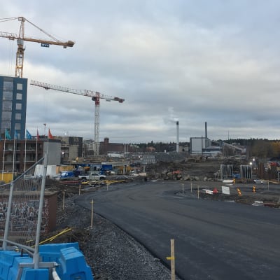 Ranta-Tampellan rakentamista