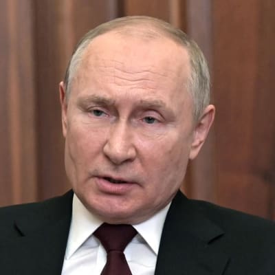 Rysslands president Vladimir Putin under ett tv-sänt tal den 21 februari 2022.